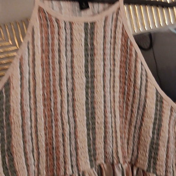 Torrid Smocked Tunic in Cream and Green - Picture 3 of 6